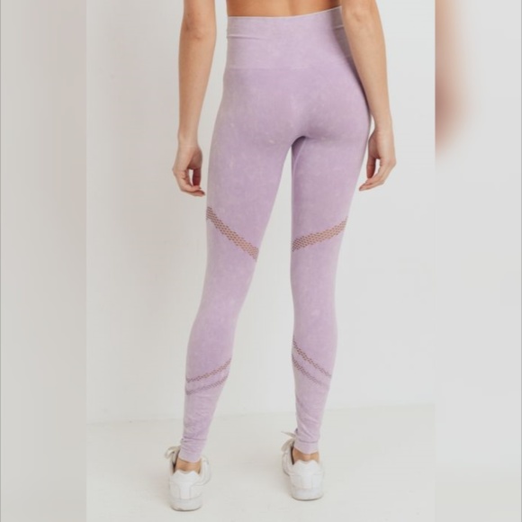 Perforation Highwaist Mineral Wash Seamless Leggin - Picture 3 of 7